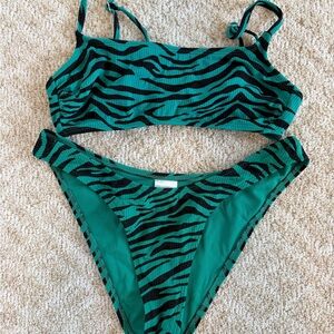 Xhilaration Green and Black Zebra Ribbed Bikini Set